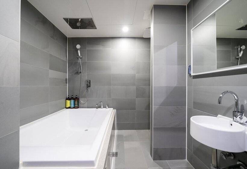 汽车旅馆  Bellino