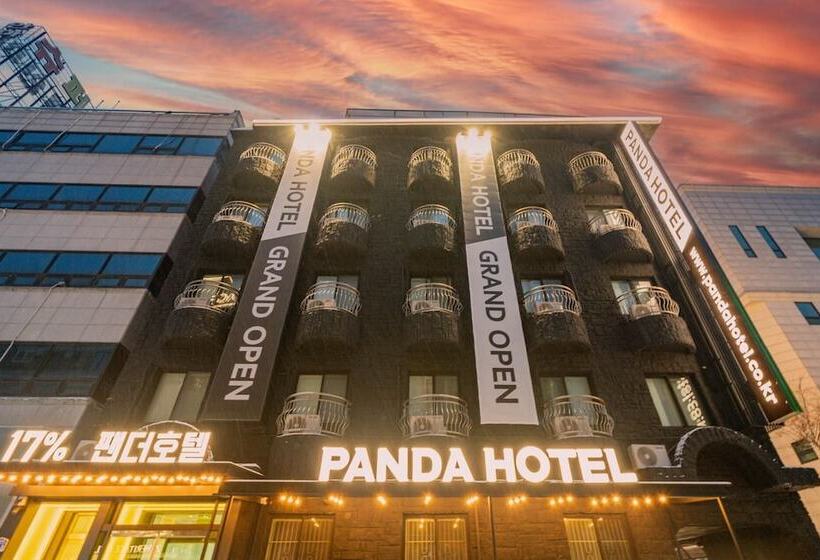 מוטל Wonju Panda