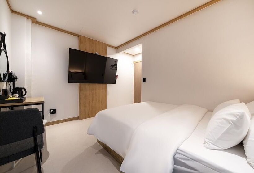 מוטל Wonju Panda