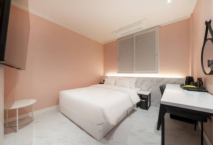 מוטל Wonju Panda