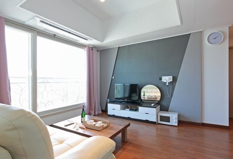 펜션 Pohang The 1 Resort