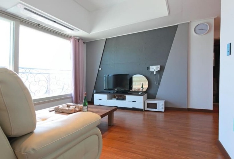 펜션 Pohang The 1 Resort