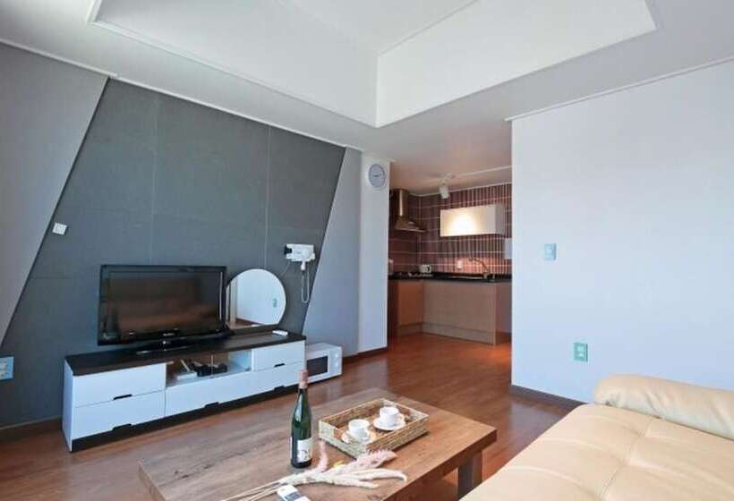 펜션 Pohang The 1 Resort