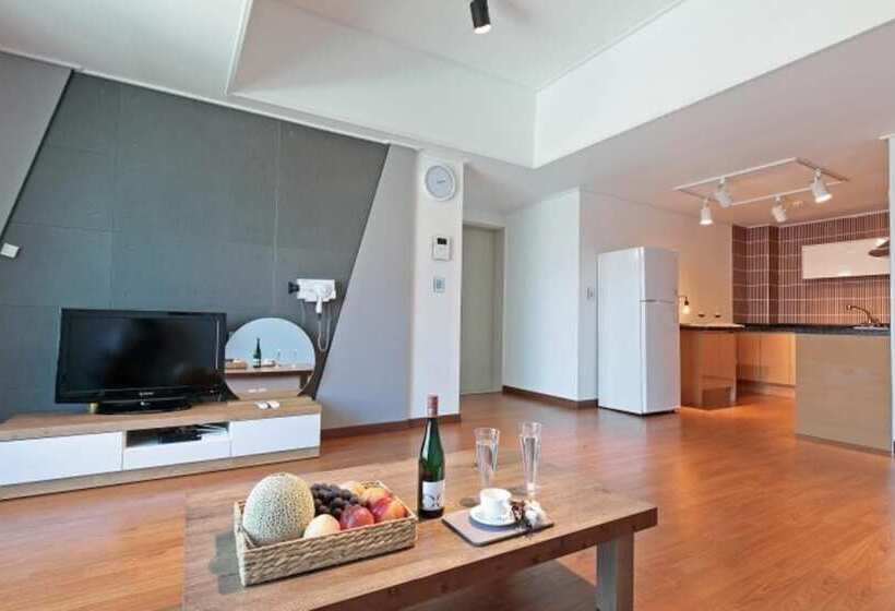 펜션 Pohang The 1 Resort