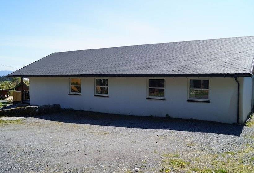 פנסיון Vestavind Hytter Og Rom As