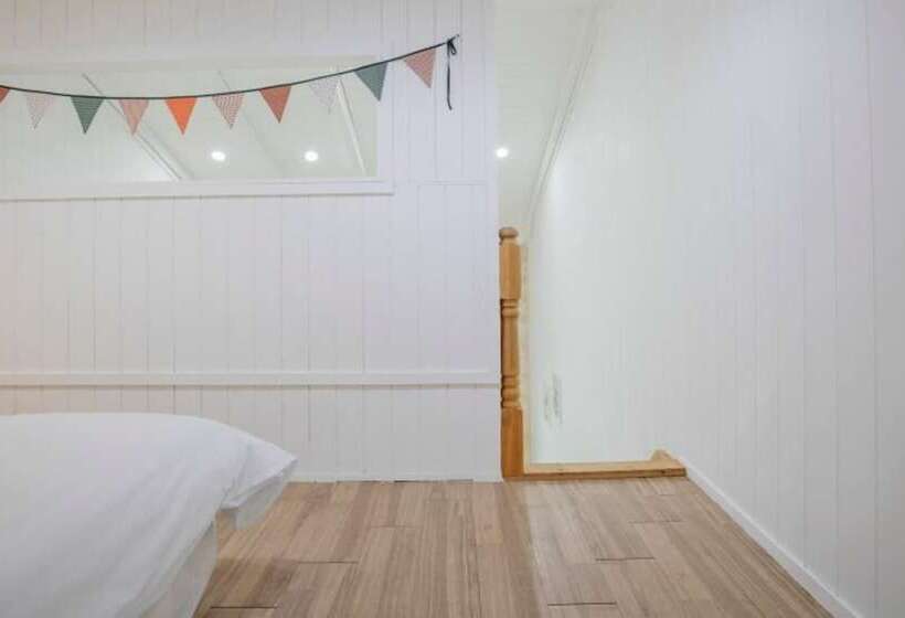 Taean Palm Beach Pension