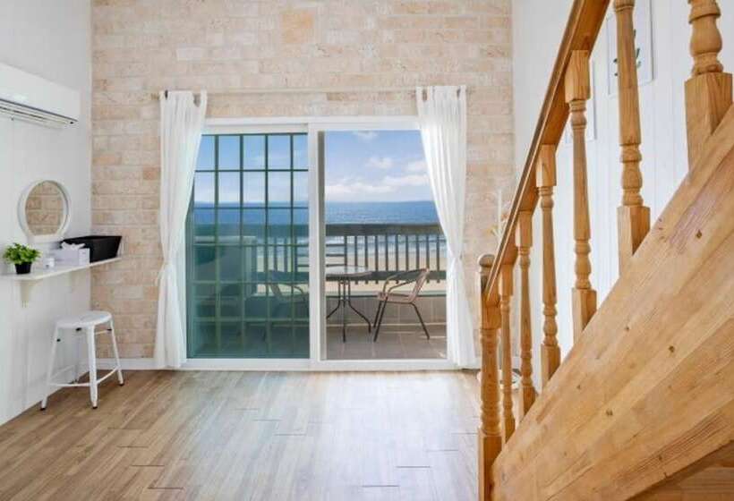 Taean Palm Beach Pension