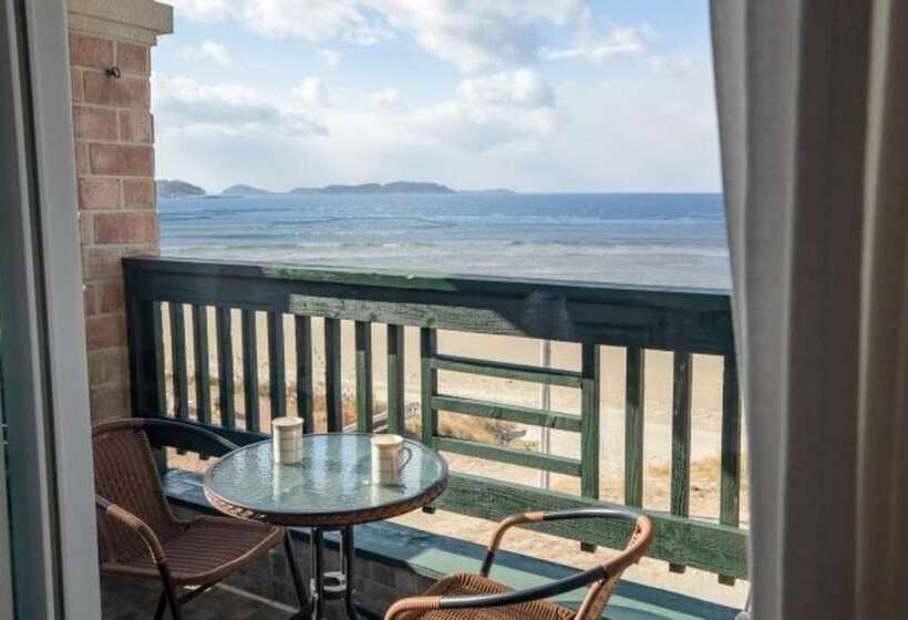 Taean Palm Beach Pension