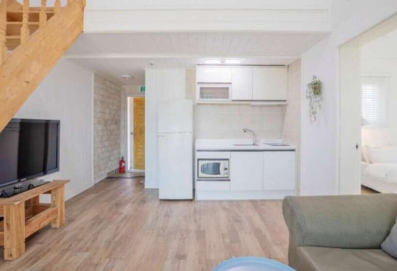 Taean Palm Beach Pension