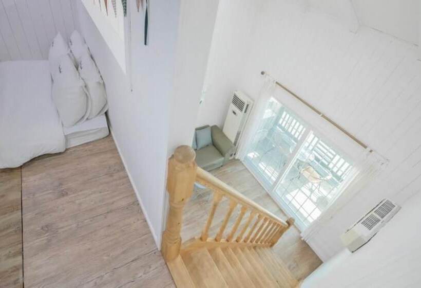 Taean Palm Beach Pension