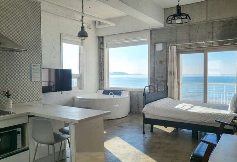 Taean The Classic Spa Pension