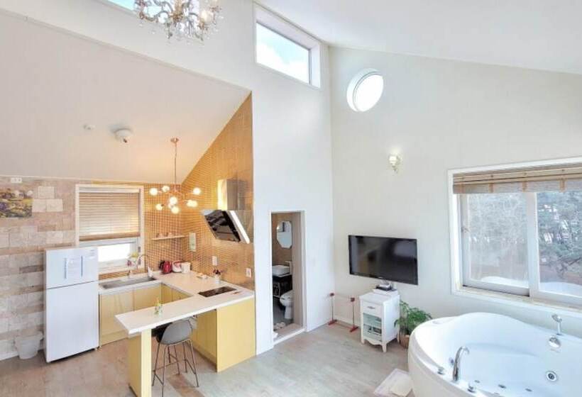 Taean The Classic Spa Pension