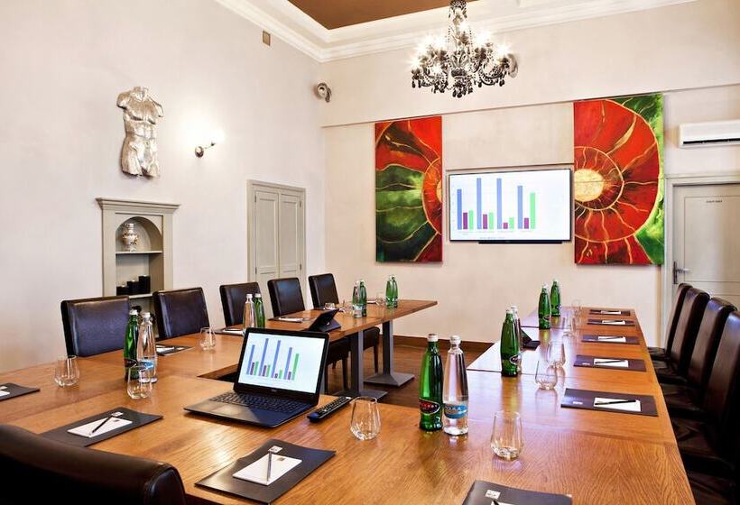 Boutique Hotel Nautilus