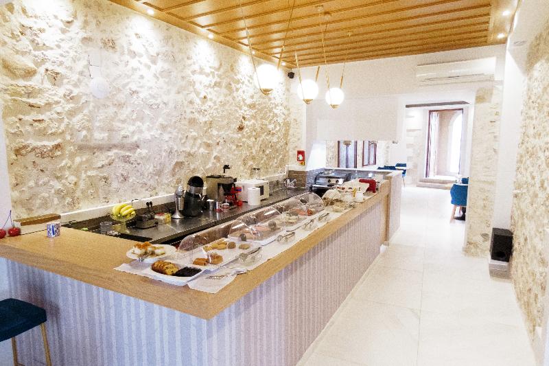 Casa Moazzo Suites And Apartments