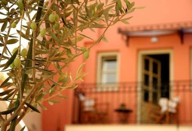 Casa Moazzo Suites And Apartments