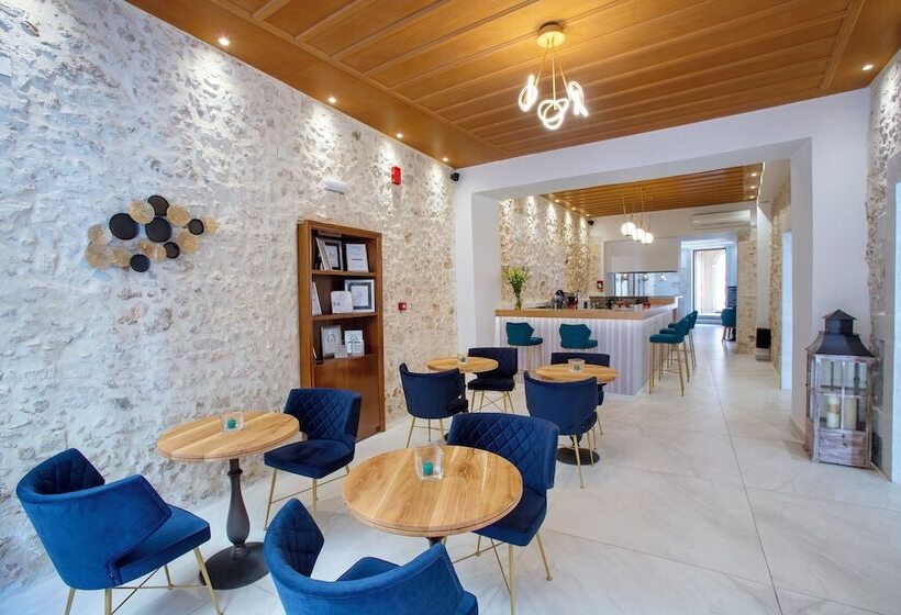 Casa Moazzo Suites And Apartments