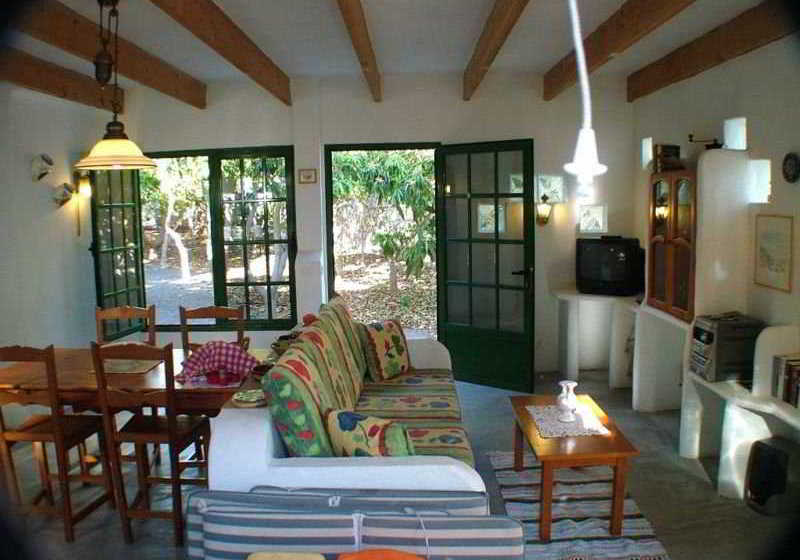 Cho Manuel Residence