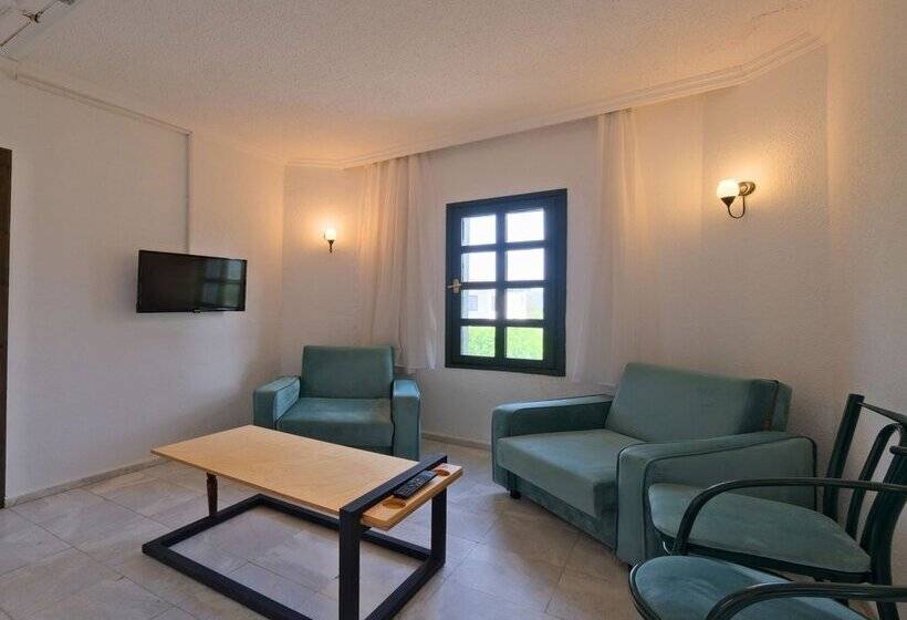 Club Mel Holiday Resort