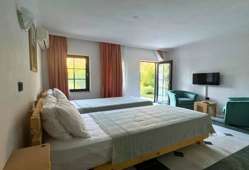 Club Mel Holiday Resort