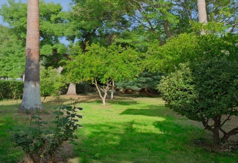 Club Mel Holiday Resort