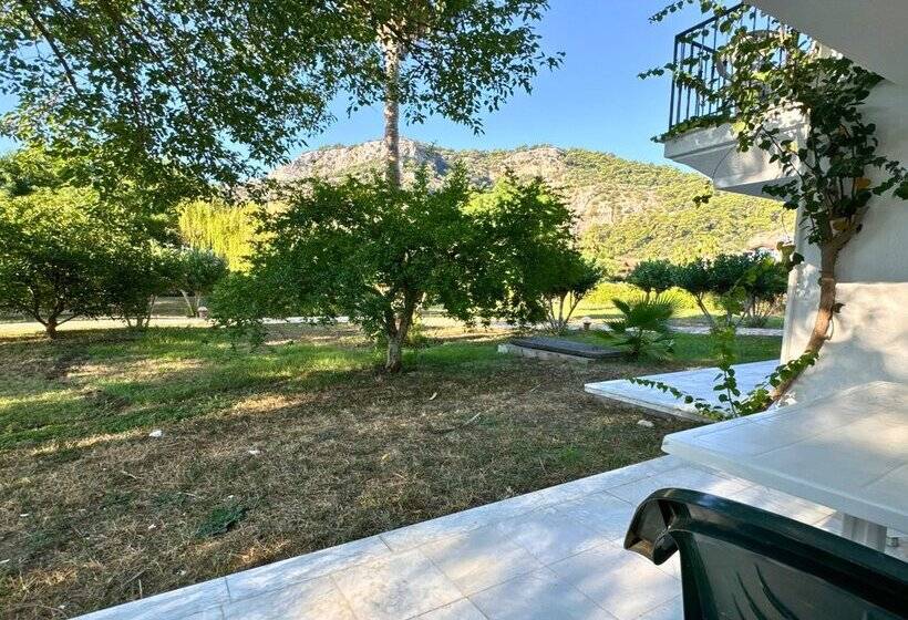 Club Mel Holiday Resort