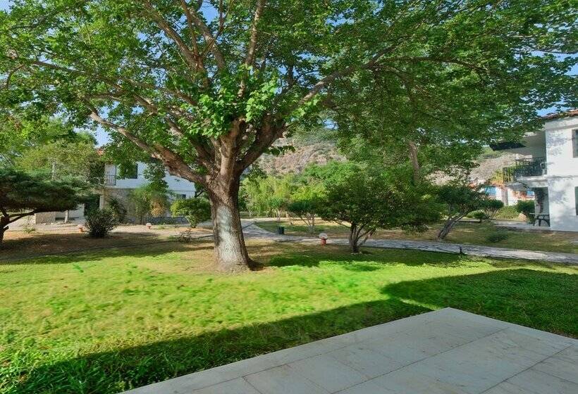 Club Mel Holiday Resort