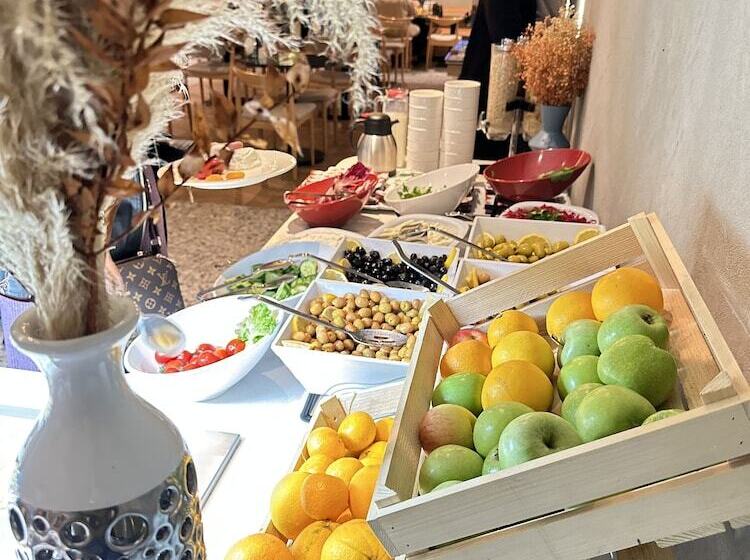 Edition Old City Hotel