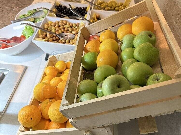 Edition Old City Hotel