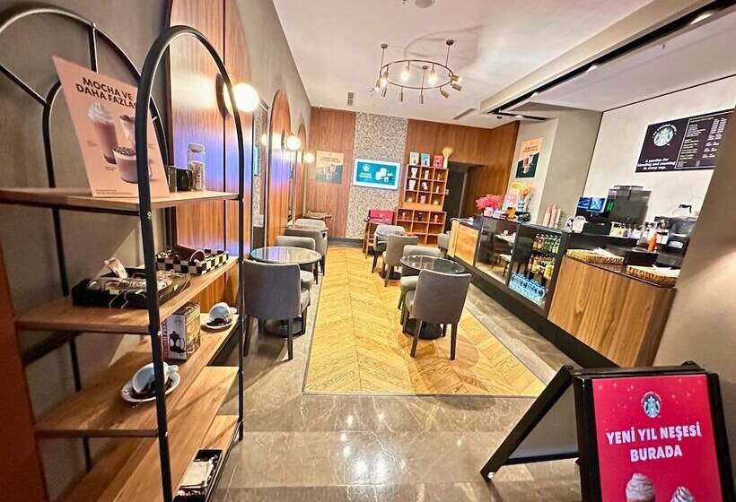 Edition Old City Hotel