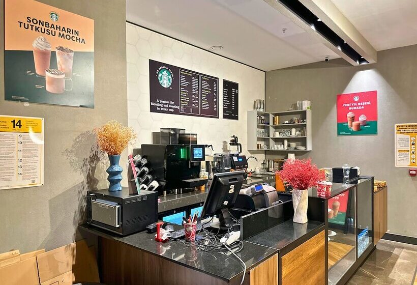 Edition Old City Hotel