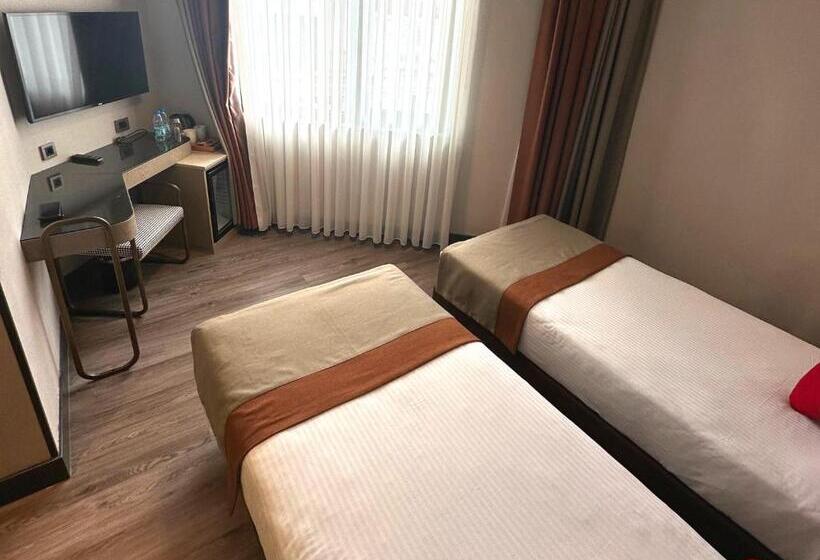 Edition Old City Hotel