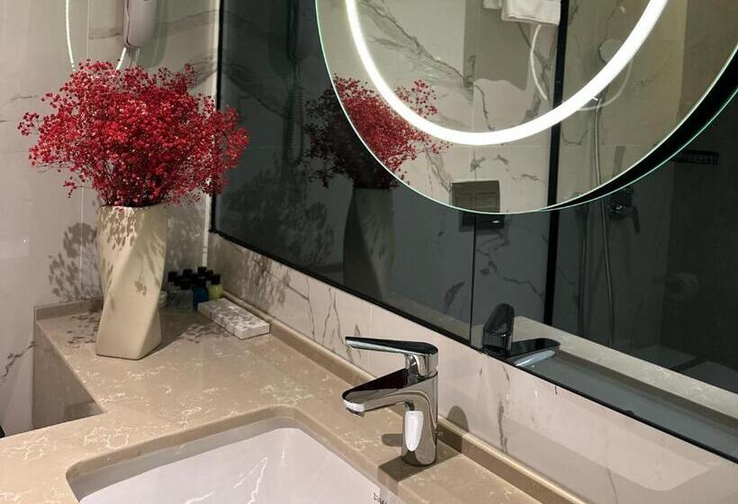 Edition Old City Hotel