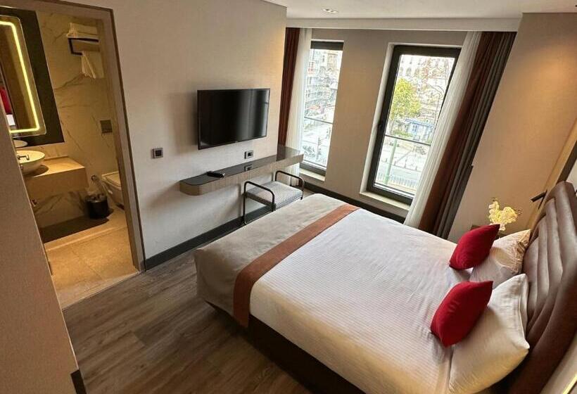 Edition Old City Hotel