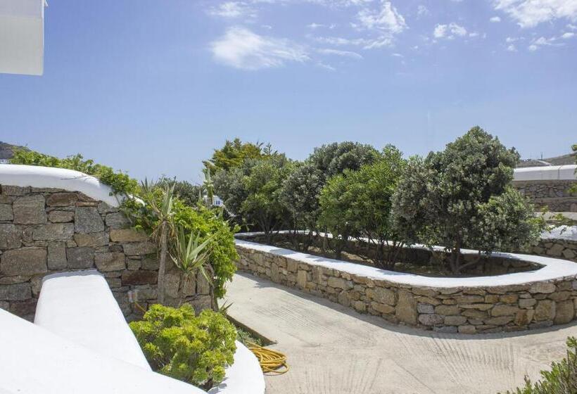 Eleftheria Hotel & Apartments