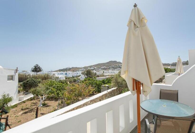 Eleftheria Hotel & Apartments