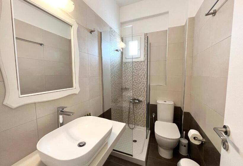 Eleftheria Hotel & Apartments