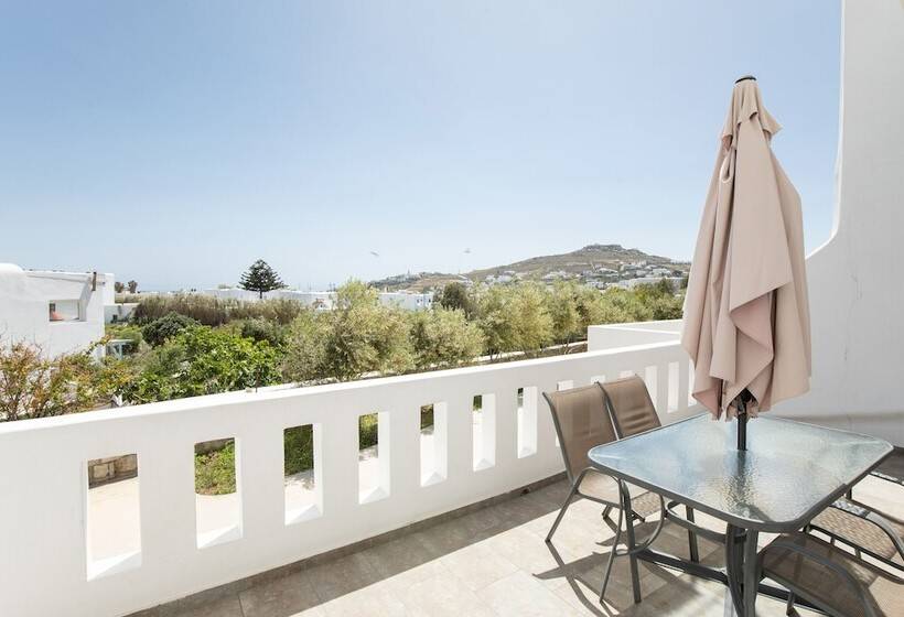 Eleftheria Hotel & Apartments