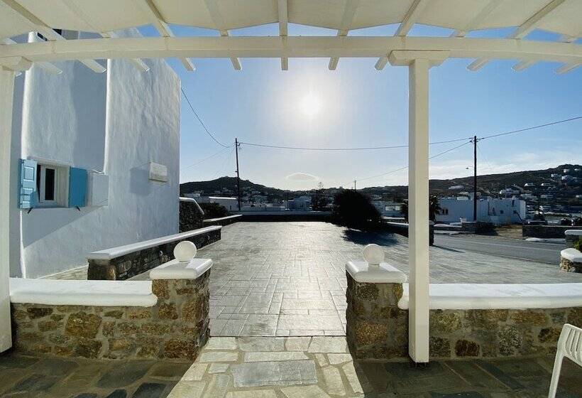 Eleftheria Hotel & Apartments