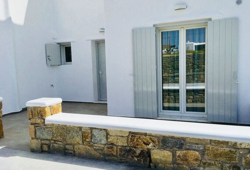 Eleftheria Hotel & Apartments