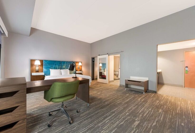 Hampton Inn & Suites Charlotteairport