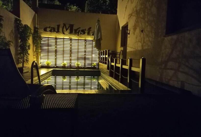 Хостел Cal Music B&b