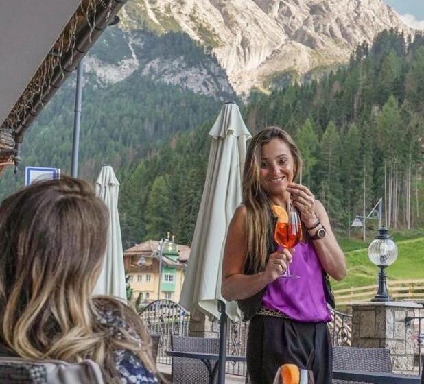 هتل Alba Wellness & Spa