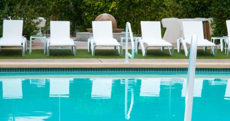 בית מלון כפרי Alcazar Palm Springs