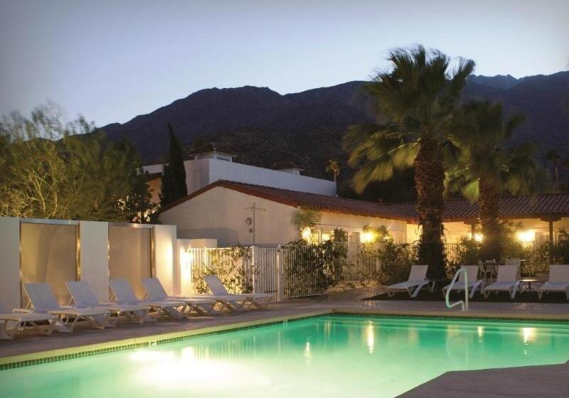 בית מלון כפרי Alcazar Palm Springs