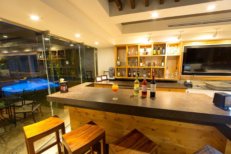 호텔 Ambiance Suites