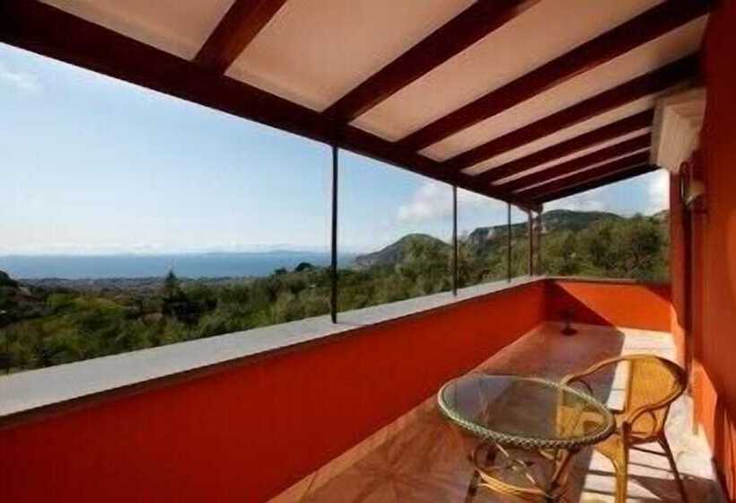 ホテル Antico Casale Russo