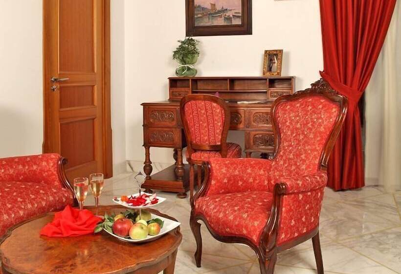 فندق Antico Casale Russo