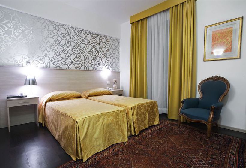 هتل Appia 442
