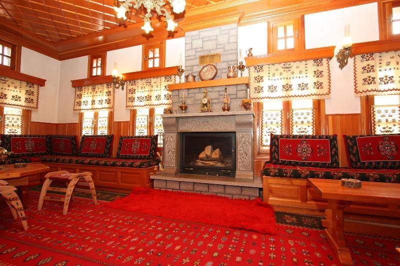 호텔 Archontiko Metsovou Luxury Boutique