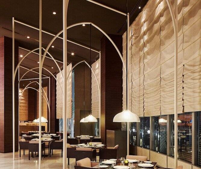 Armani Hotel Dubai, Burj Khalifa